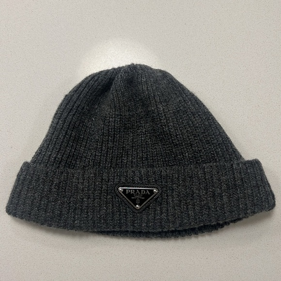 Prada Wool and cashmere beanie - Picture 4 of 10